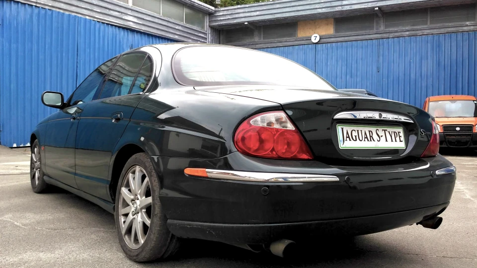 Jaguar S-Type Аристократ
