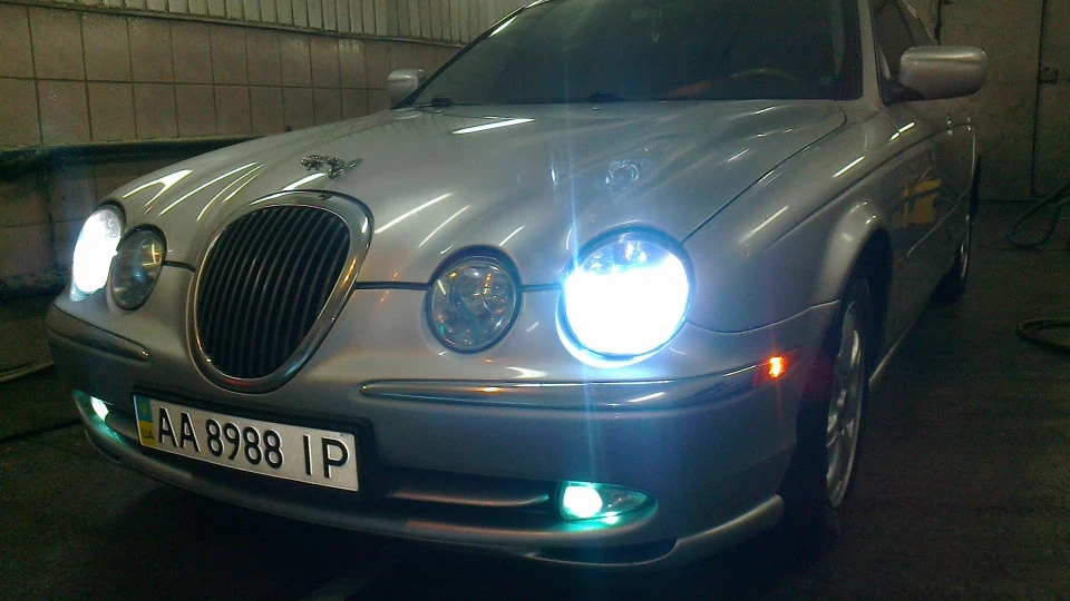 Jaguar S-Type Машина Лордів 4