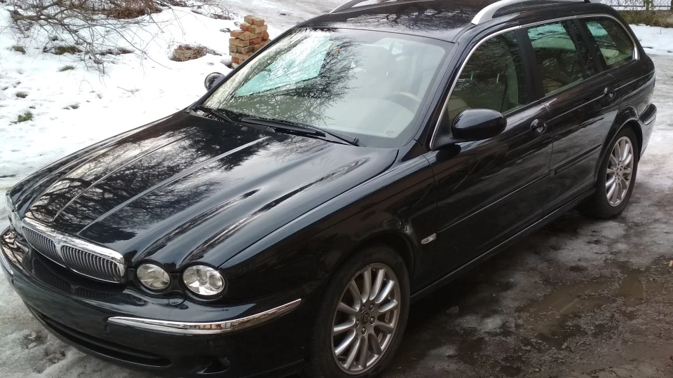 Jaguar X-Type