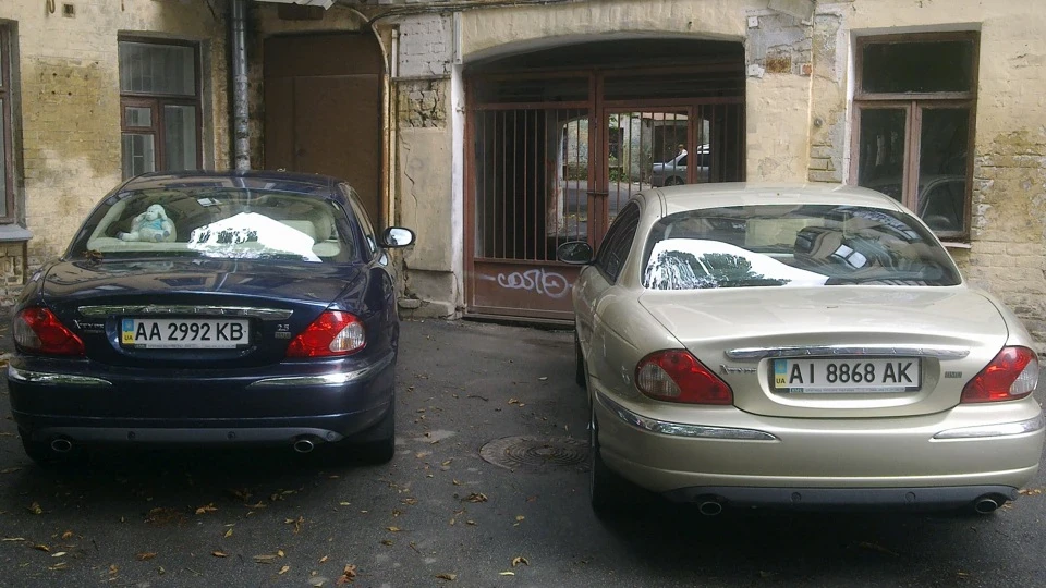 Jaguar X-Type 2.5 AWD 2