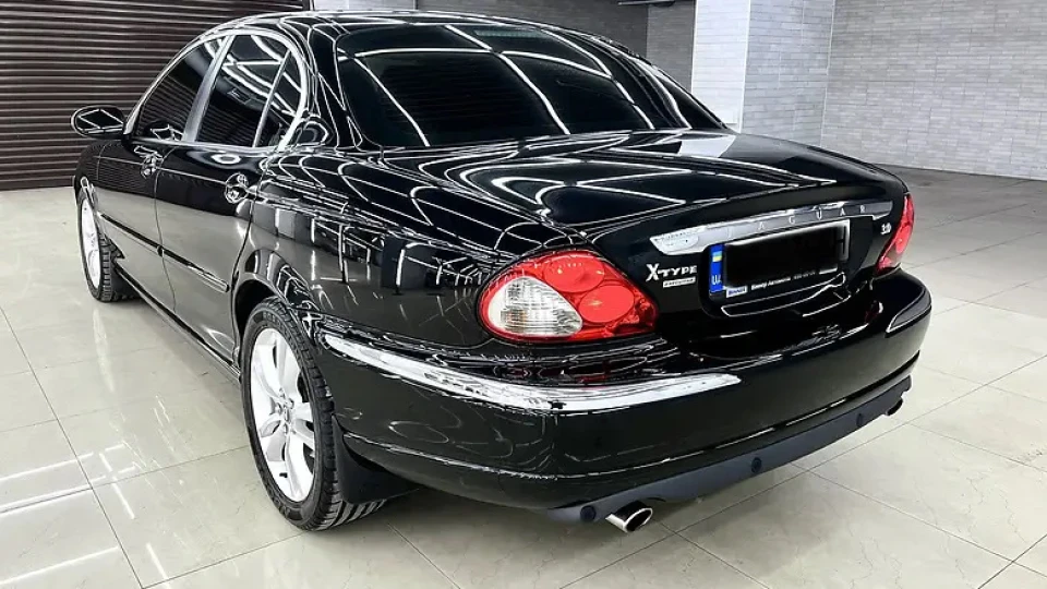 Jaguar X-Type 3.0, V6, AWD 2
