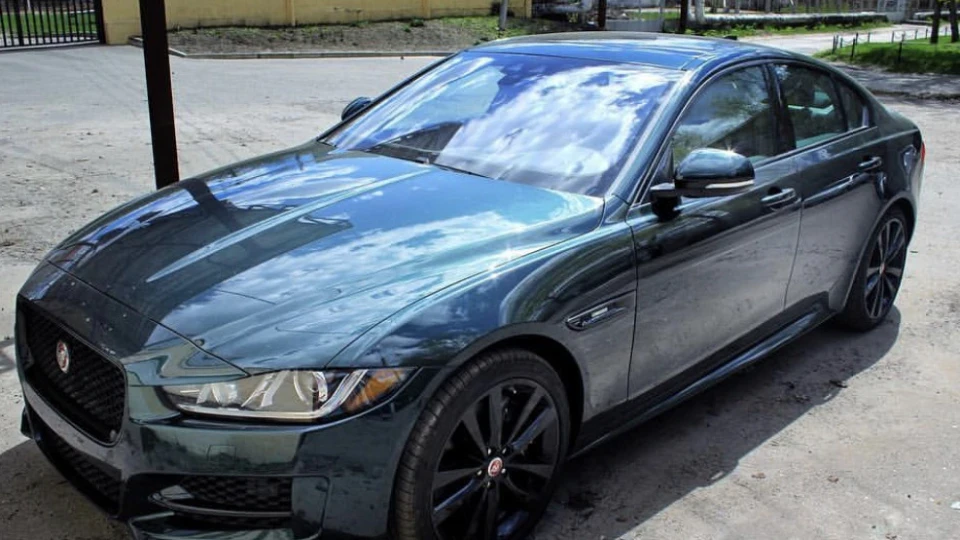 Jaguar XE