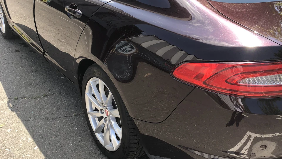 Jaguar XF 3