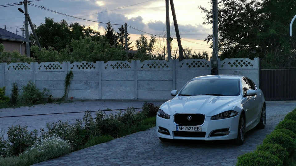 Jaguar XF Портфоліч 2