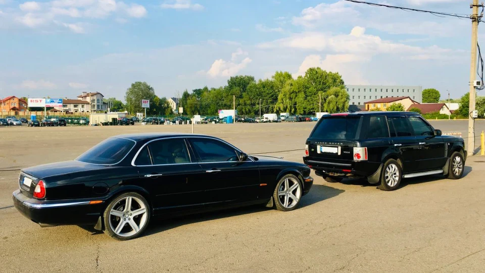 Jaguar XJ — 3.5 V8 Sport Premium 2
