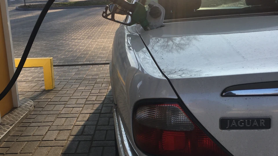 Jaguar XJ Гламурний піддон 4