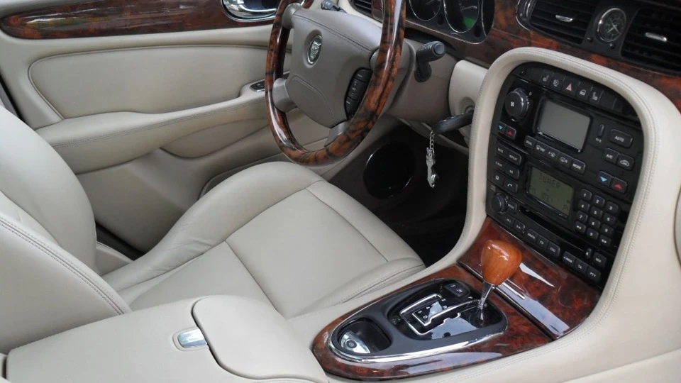 Jaguar XJ Британець, що летить 2