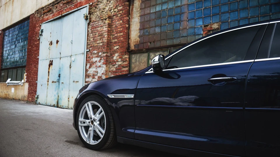 Jaguar XJ Portfolio Supercharged