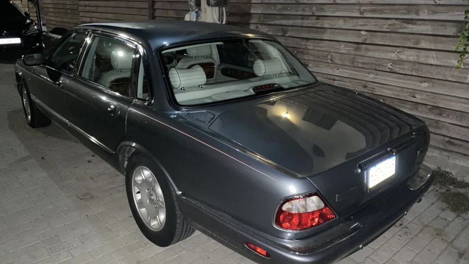 Jaguar XJ vdp