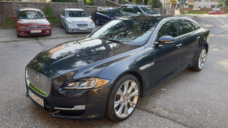 Jaguar XJ XJL Neiman MarcusEdition