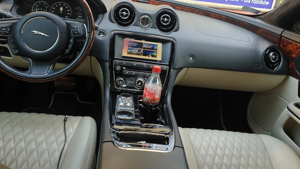 Jaguar XJ XJL Neiman MarcusEdition 3