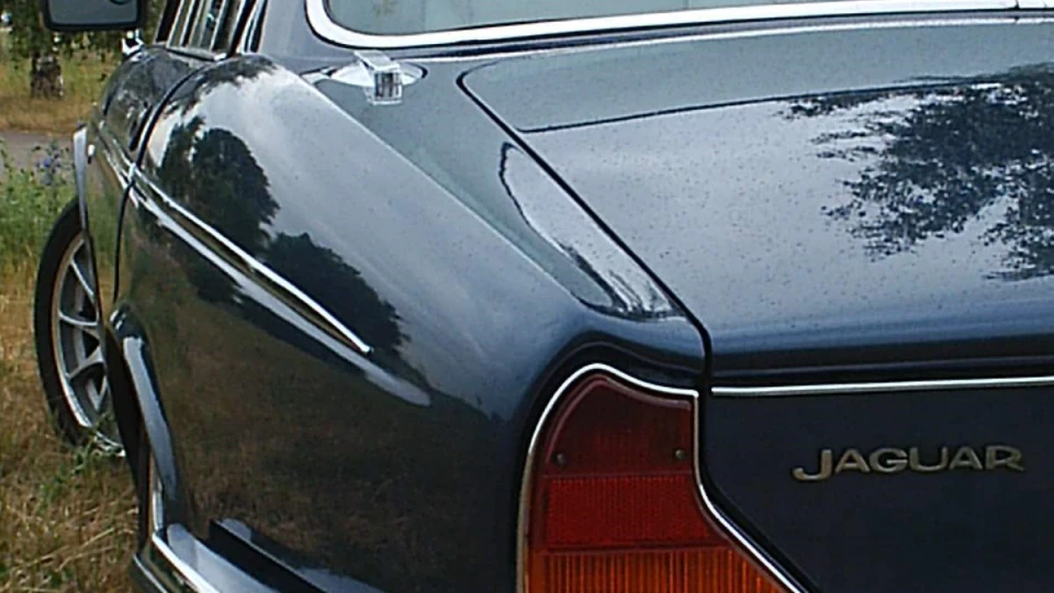 Jaguar XJ12