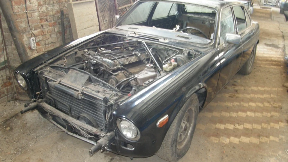 Jaguar XJ6 2