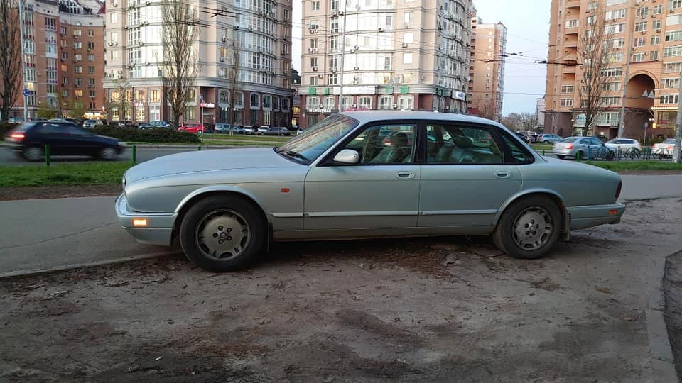 Jaguar XJ6 3.2