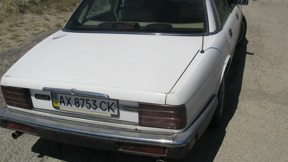 Jaguar XJ6 Білий Котяра 3