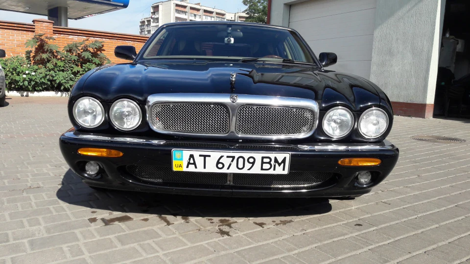 Jaguar XJR 5