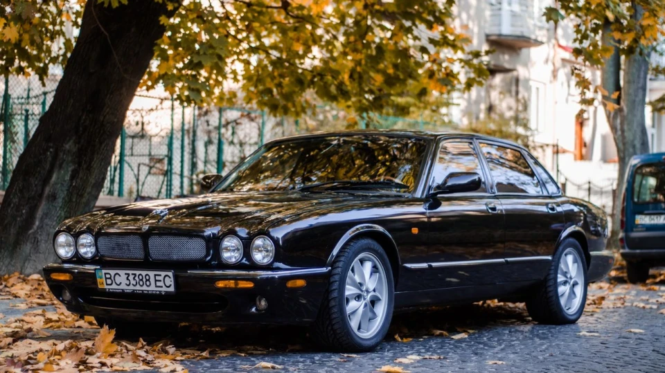 Jaguar XJR Supercharger