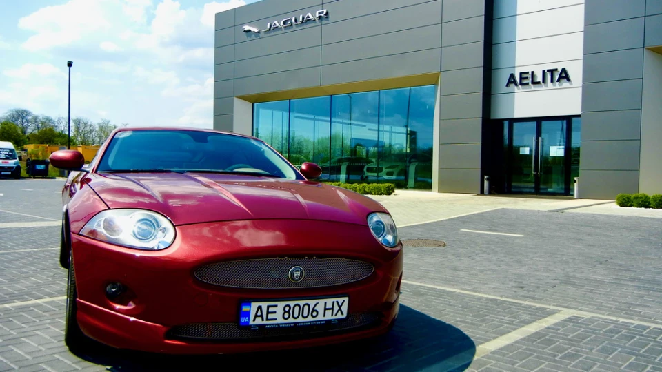 Jaguar XK 60 4