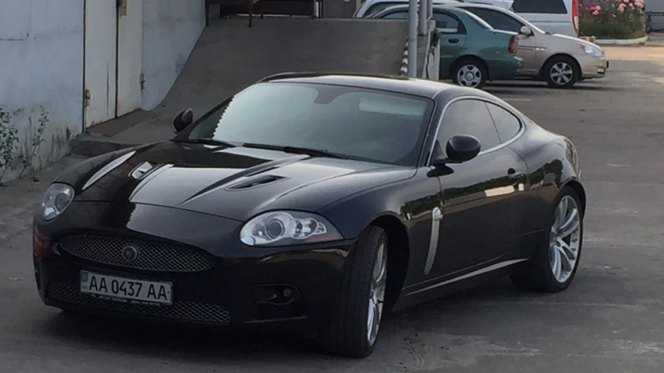 Jaguar XKR