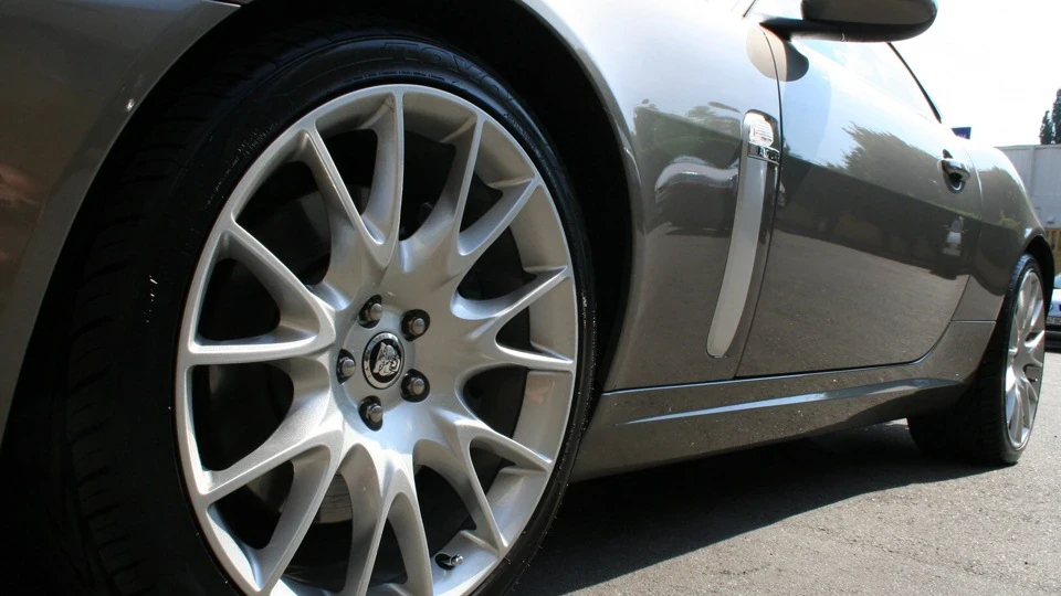 Jaguar XKR 5