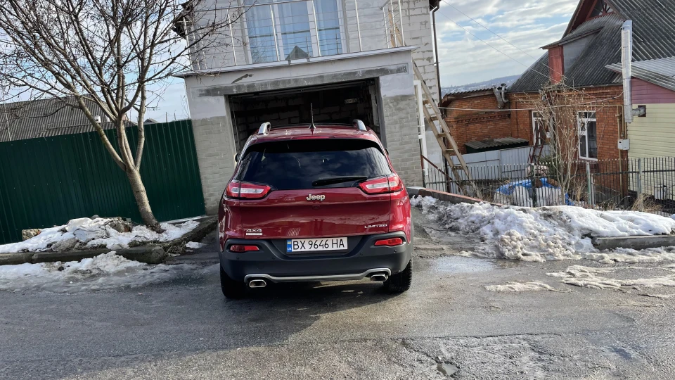 Jeep Cherokee 4