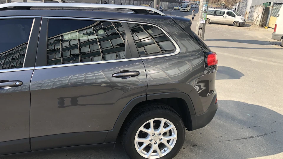 Jeep Cherokee 5
