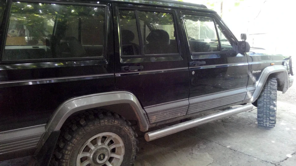 Jeep Cherokee 2.1 TD 2