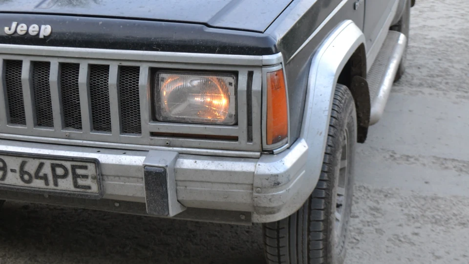 Jeep Cherokee 2.1 Turbo Цегла) 5