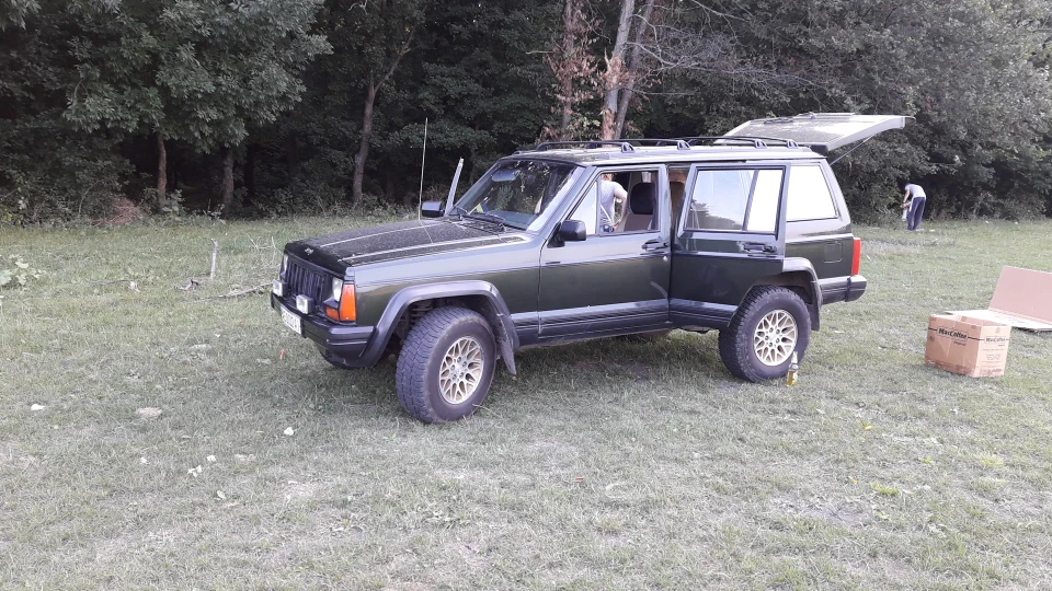 Jeep Cherokee 2.5 TDi 2