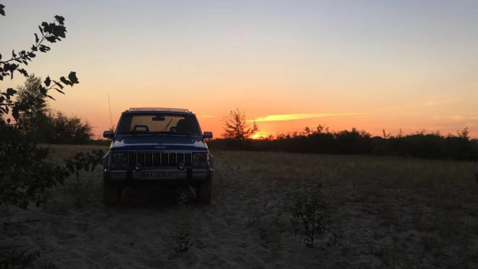 Jeep Cherokee 4.0 і в сніг, і в спеку! 3