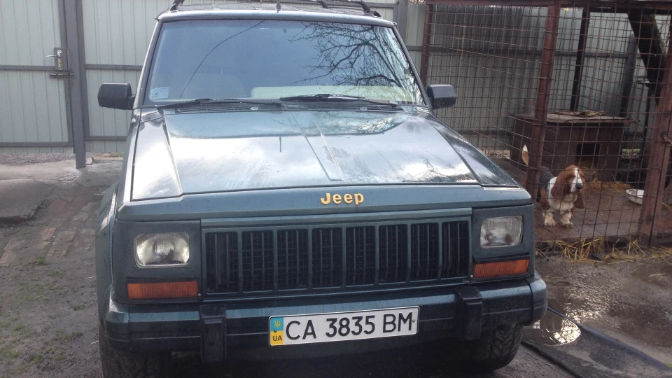 Jeep Cherokee Country edition 2