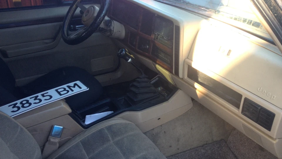 Jeep Cherokee Country edition 4