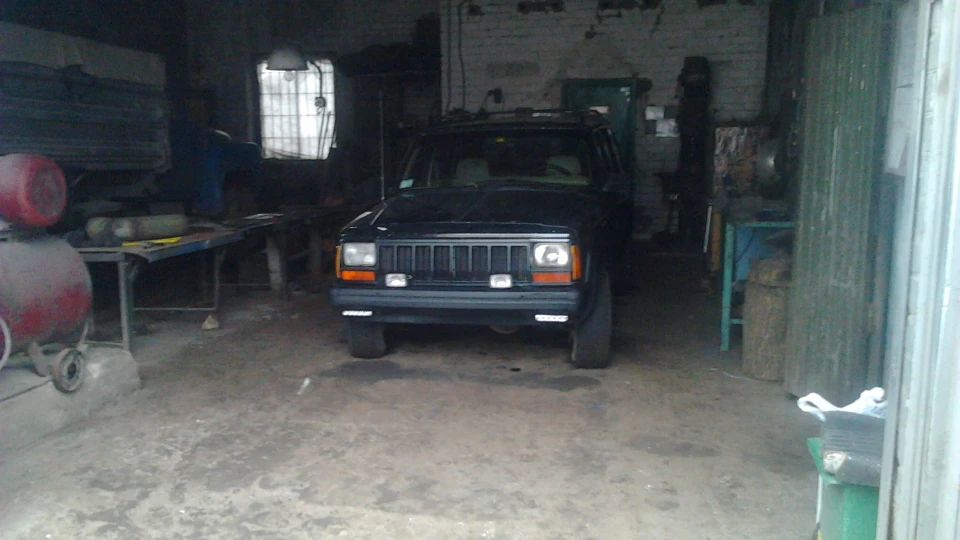 Jeep Cherokee ДР@КОШ@ 2