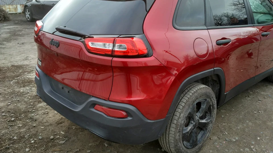 Jeep Cherokee НЛО 4