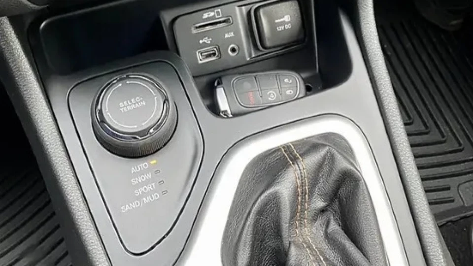 Jeep Cherokee V6 ATMO 3