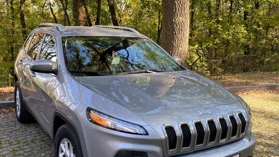 Jeep Cherokee Хороша робоча конячка 2