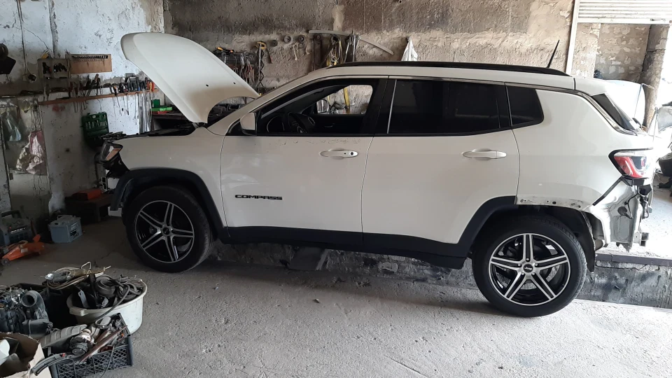 Jeep Compass 4