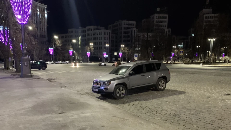 Jeep Compass Sport 2