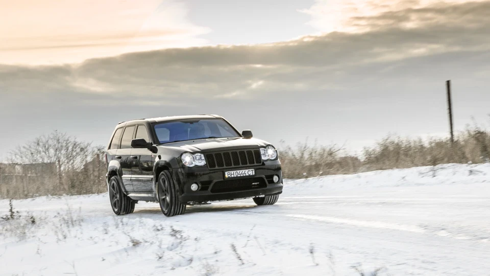 Jeep Grand Cherokee SRT-8 6.1 Supercharged 2