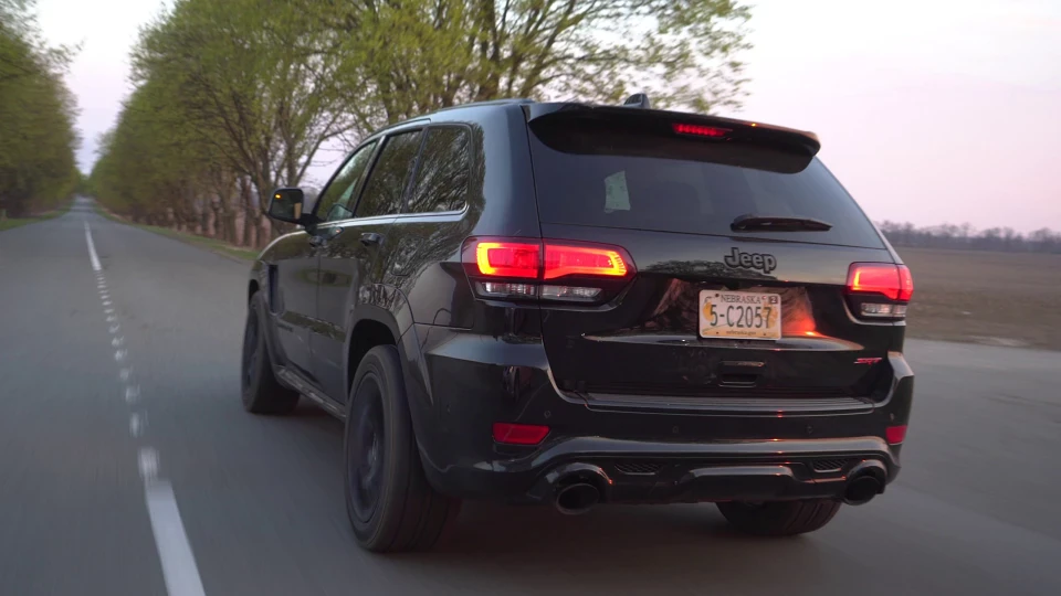 Jeep Grand Cherokee SRT-8 Black Hemi 6.4L 2