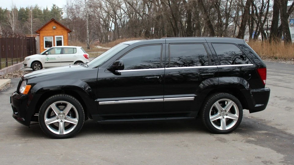 Jeep Grand Cherokee SRT-8 Рівний Тазик 2