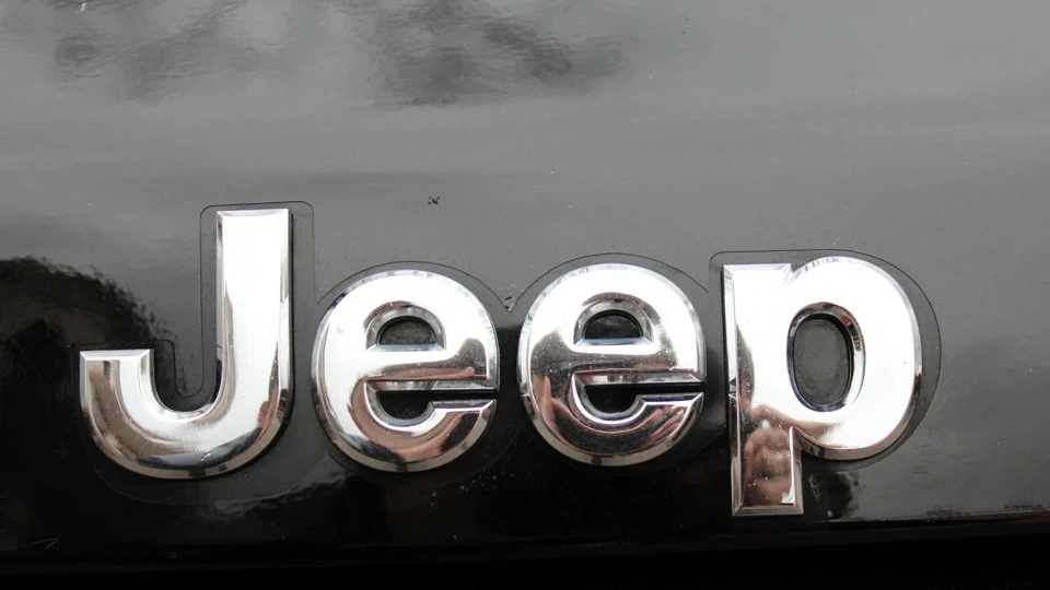 Jeep Grand Cherokee SRT-8 Рівний Тазик 4