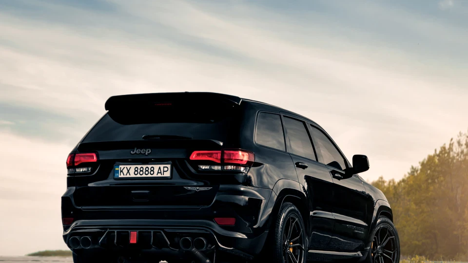 Jeep Grand Cherokee SRT-8 TRACKHAWK 4
