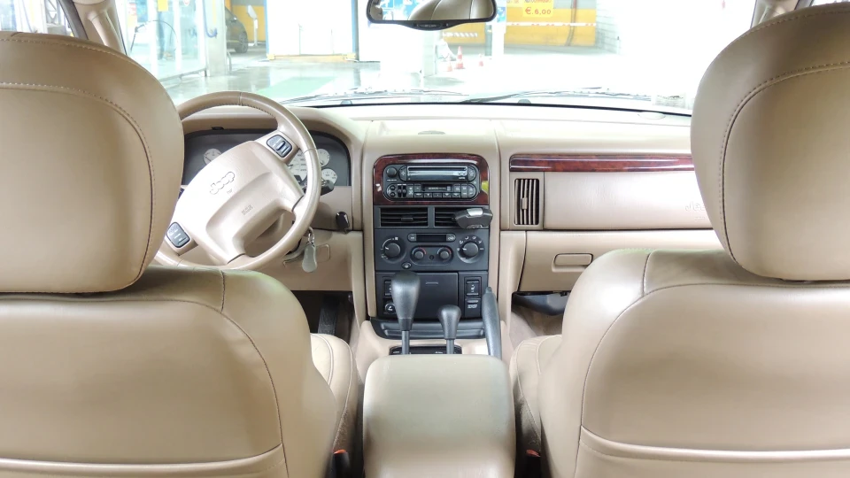 Jeep Grand Cherokee 2.7CRD LIMITED 5