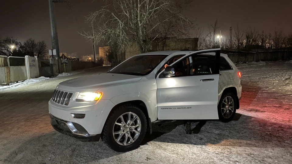 Jeep Grand Cherokee 3.6 Summit 2