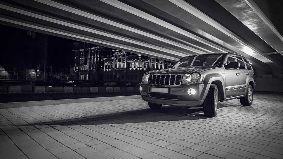 Jeep Grand Cherokee 5.7 HEMI 3