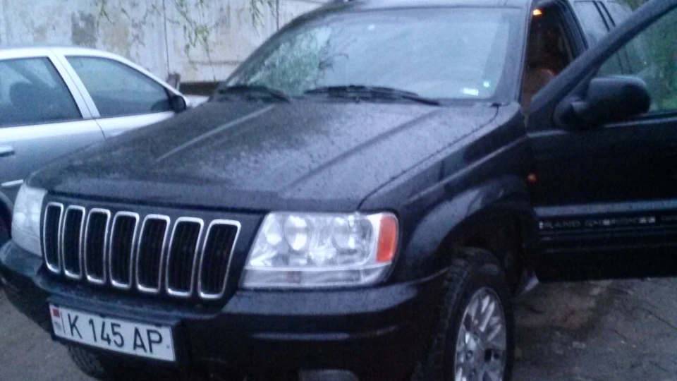 Jeep Grand Cherokee BLACK RAVEN 2