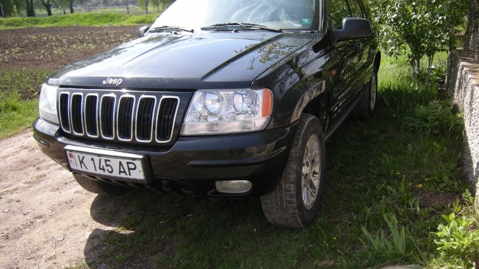Jeep Grand Cherokee BLACK RAVEN 5
