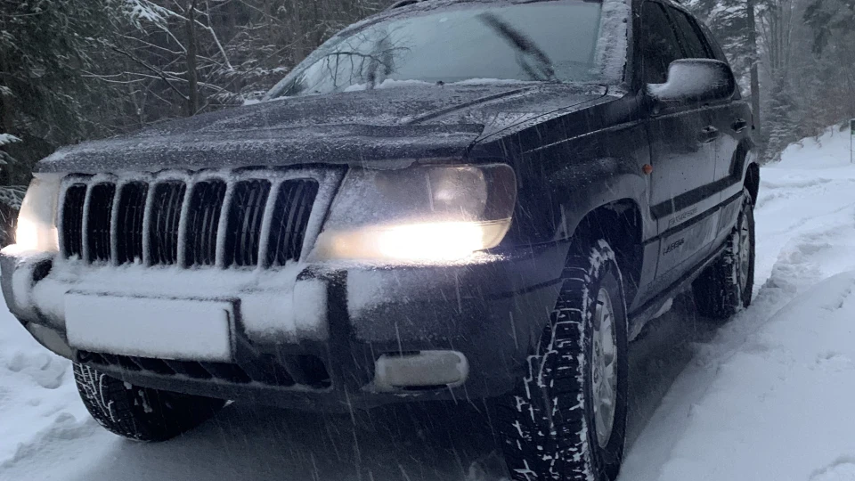 Jeep Grand Cherokee Чорний металік 2