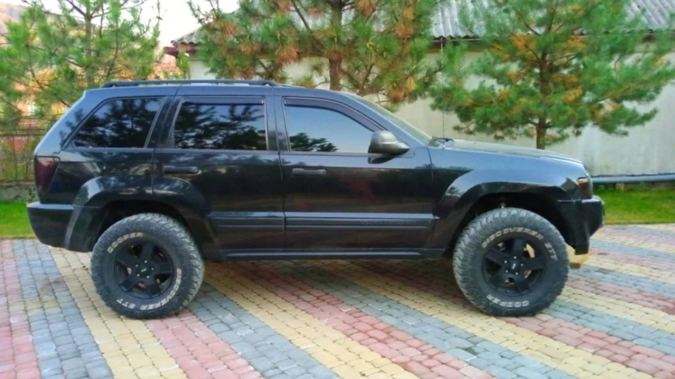Jeep Grand Cherokee Laredo 3,7 4